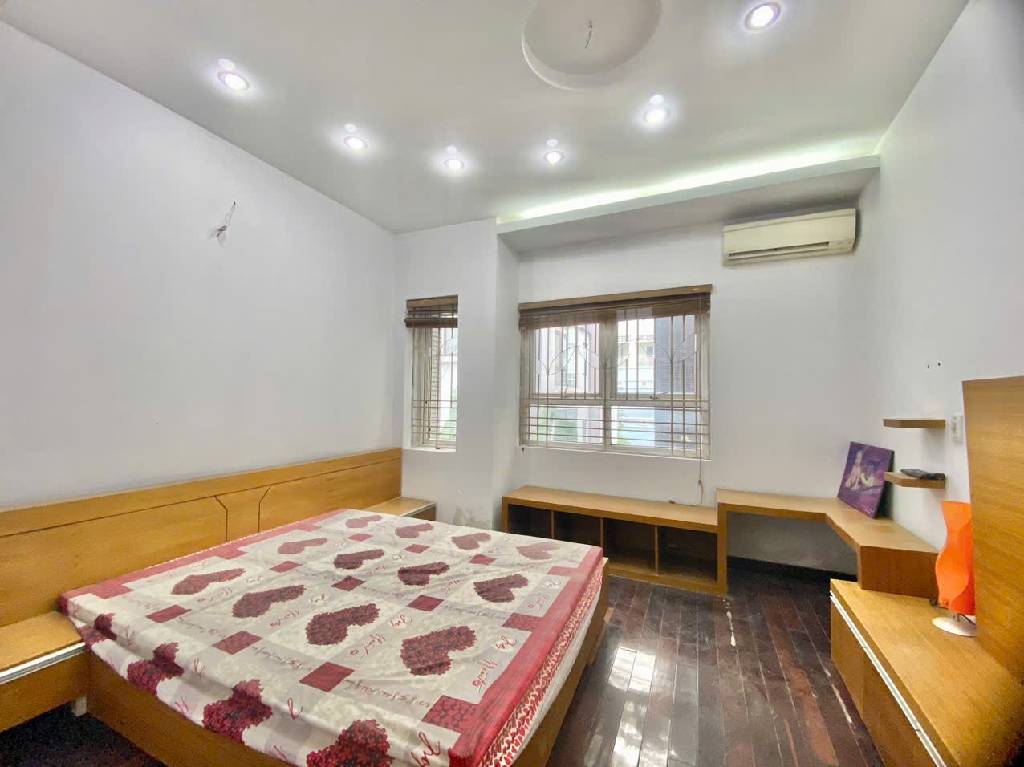 Bán nhà phố Ngụy Như Kon Tum, 51m 4 tầng. Nhô 17 Tỷ